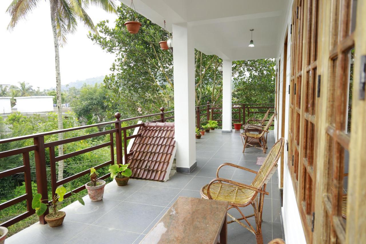 Periyar Woods Bed & Breakfast Thekkady Luaran gambar