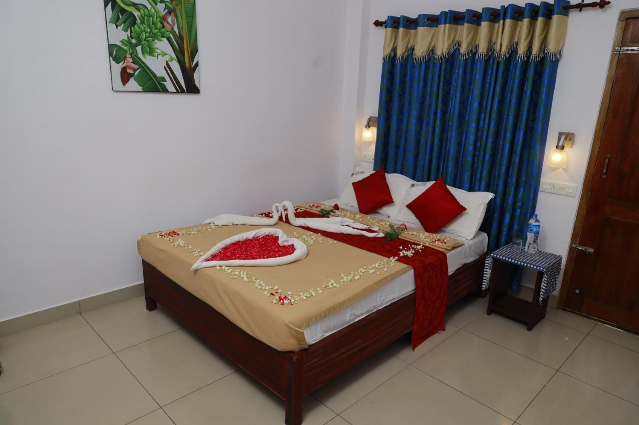 Periyar Woods Bed & Breakfast Thekkady Luaran gambar